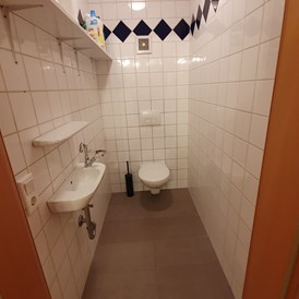 Monteurzimmer: WC Whg 1 - Monteurzimmer Hostel Akdemir