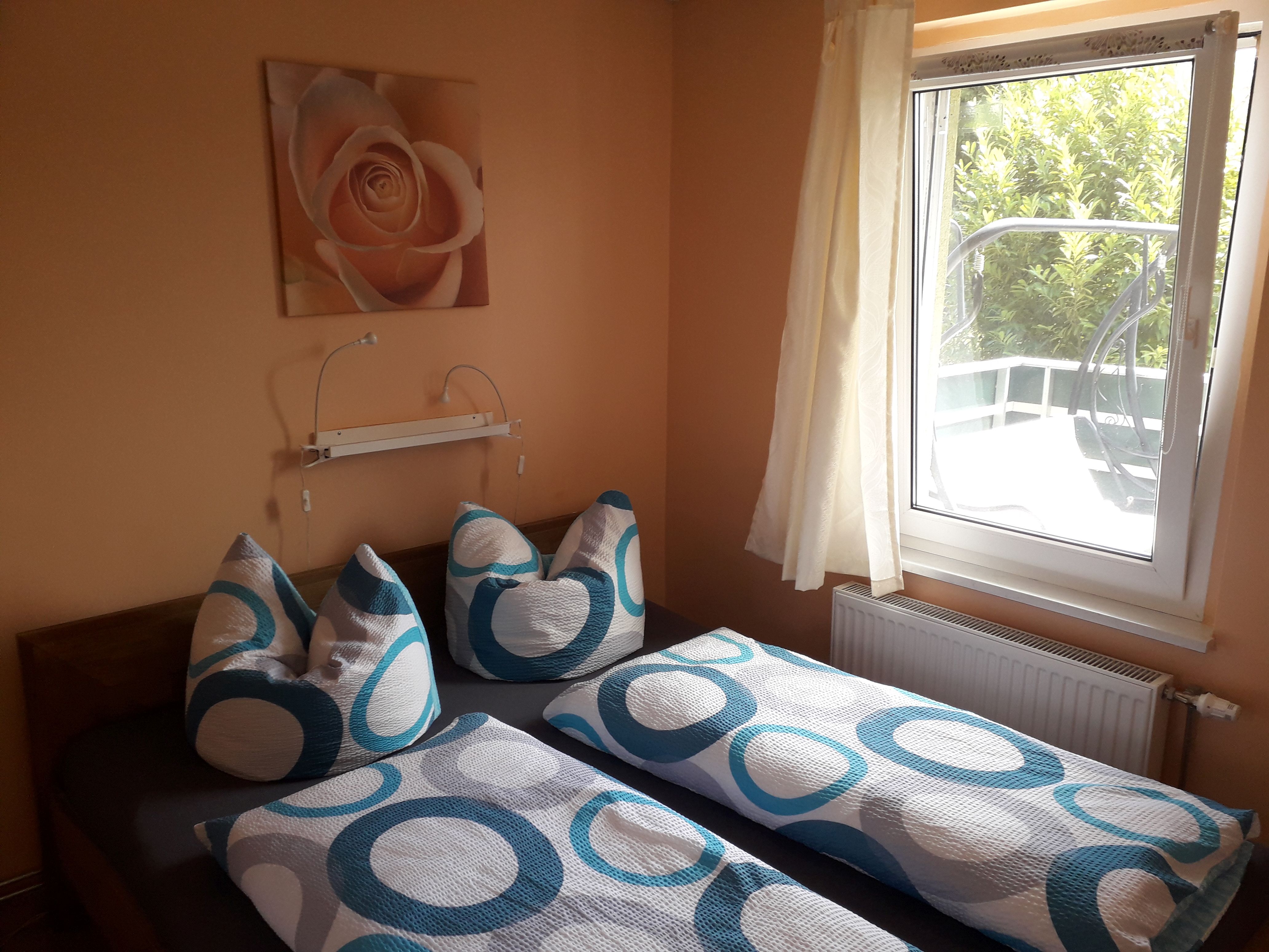 Monteurwohnung - Parkplatz: eigener Parkplatz vorhanden - Mecklenburg-Vorpommern - Ferienhaus Ewa 