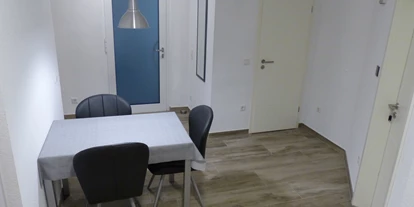 Monteurwohnung - PLZ 69514 (Deutschland) - Ferienwohnung / Monteurunterkunft SELNI bis 5 Personen