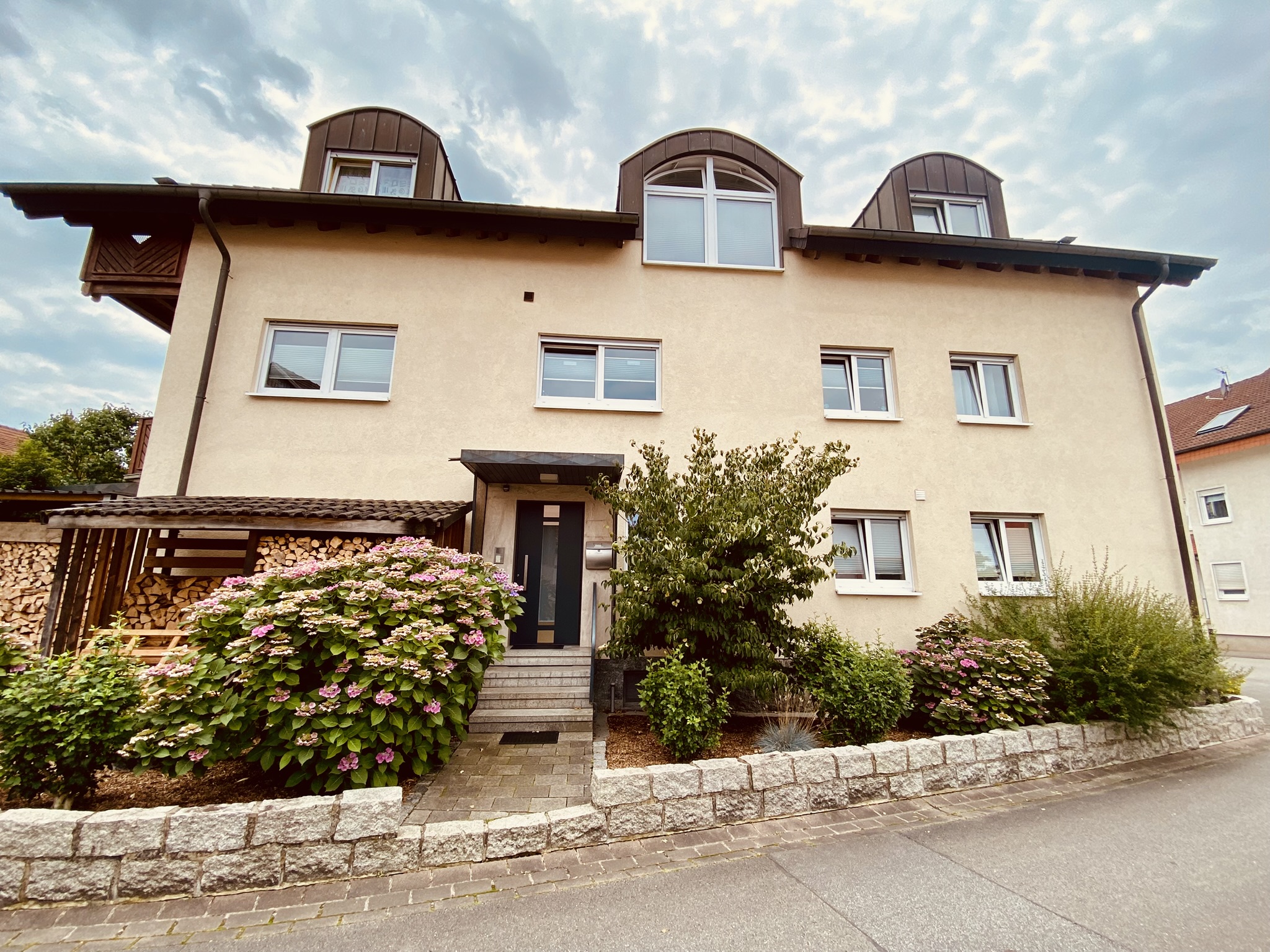 Monteurwohnung - Bettwäsche: Bettwäsche inklusive - Mörlenbach - AKTUELL FREI !Ferienwohnung /  Monteurunterkunft HOSA bis 5 Personen