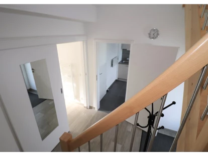 Monteurwohnung - PLZ 72531 (Deutschland) - Treppenhaus ins 1.OG - DONAU HOME - Münsingen