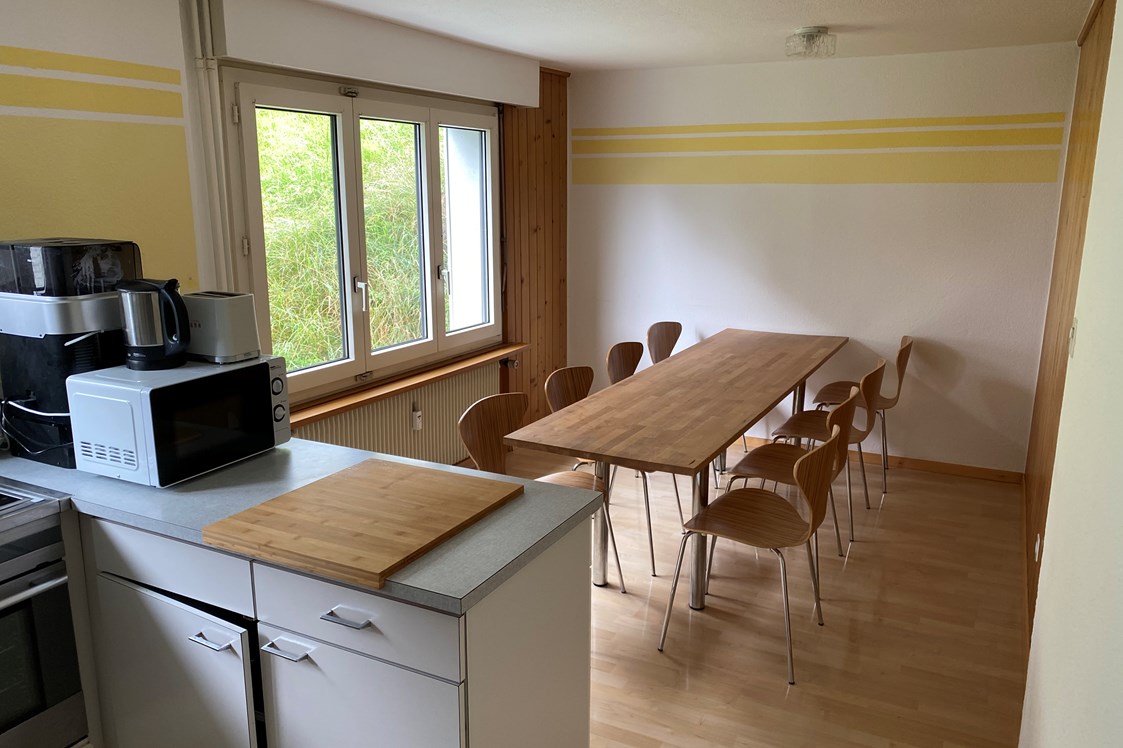 Monteurzimmer: Küche der Monteurwohnung mit Essbereich - Zimmer mit Gemeinschaftsbad und Küche
