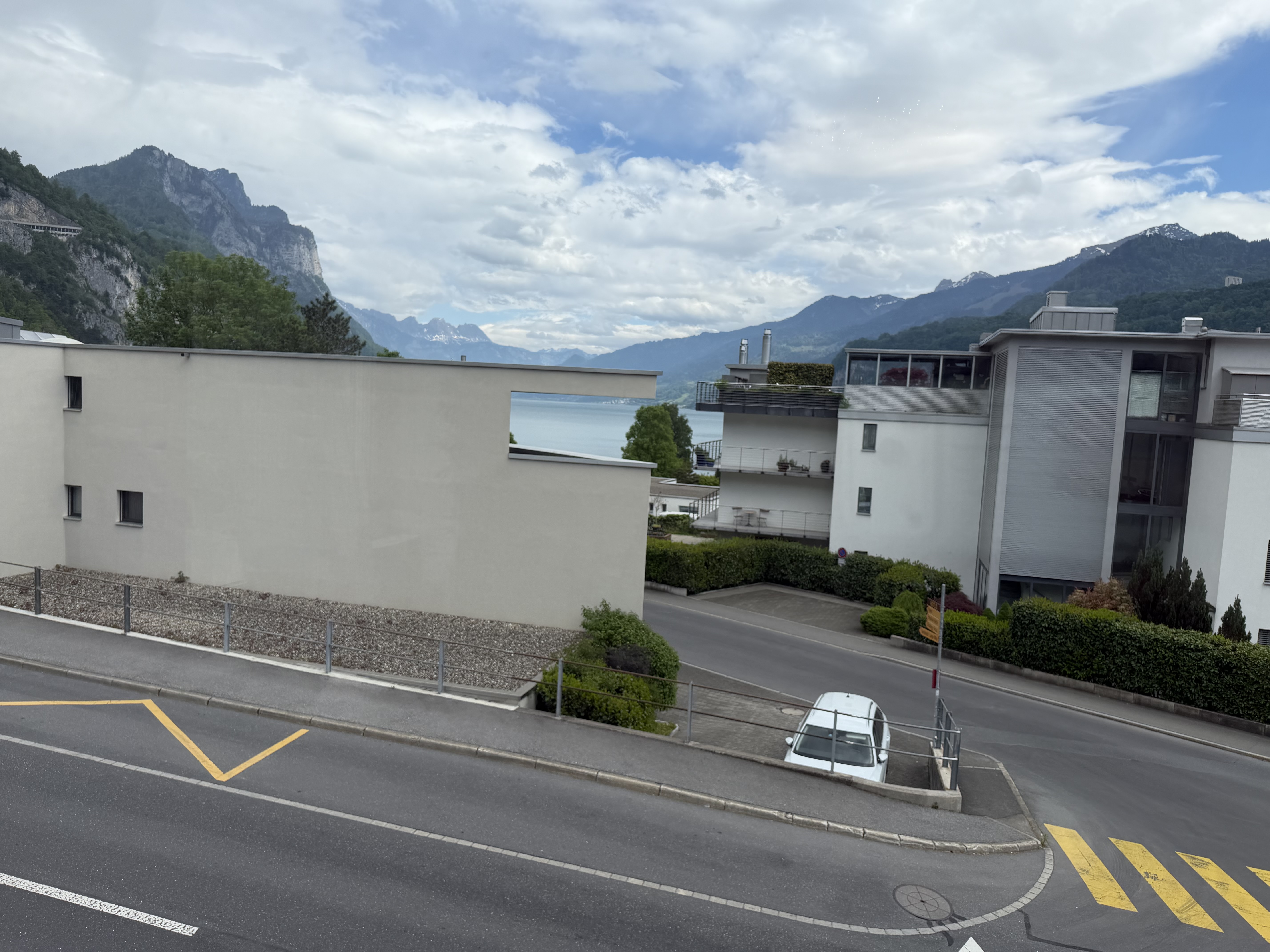Monteurzimmer: Zimmer mit Gemeinschaftsbad und Küche und Apartments