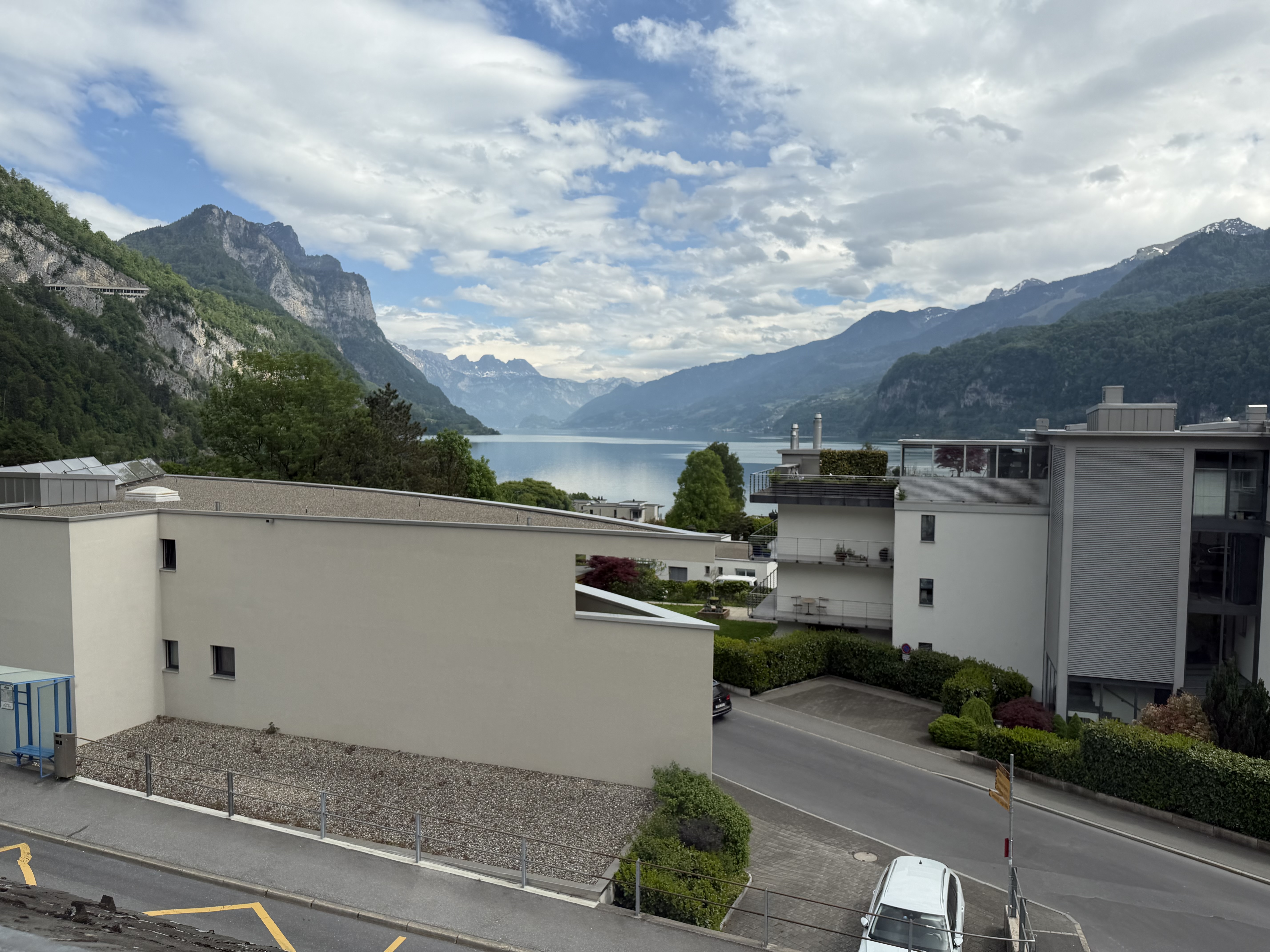 Monteurzimmer: Zimmer mit Gemeinschaftsbad und Küche und Apartments