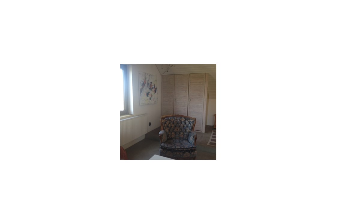 Monteurzimmer: Monteurunterkunft in Garbsen mit Einzelzimmer und Kleiderschrank. - 1 Zimmer mit eigenem Bad 20 qm hell 