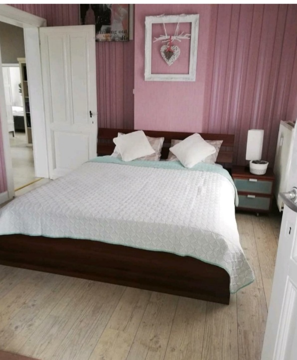 Monteurwohnung - Küche: Küchenmitbenutzung - Double bedroom - Sunrise Apartment
