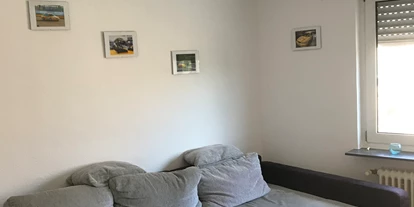 Monteurwohnung - PLZ 52379 (Deutschland) - Wohnzimmer mit Schlafsofa  - Ruhige Wohnung mit separatem Eingang
