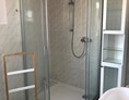 Monteurzimmer: Dusche der Monteurunterkunft - Ruhige Wohnung mit separatem Eingang 