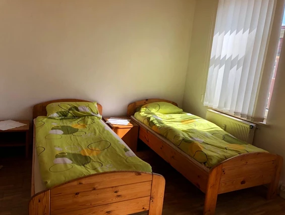 Monteurwohnung: Mehrbettzimmer der Monteurunterkunft - Monteurwohnung