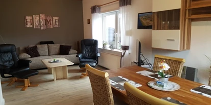 Monteurwohnung - Kaffeemaschine - Schleswig-Holstein - Wohn-Esszimmer  - "Haus am Mühlenweg"