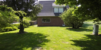 Monteurwohnung - Hund erlaubt - Schleswig-Holstein - Hausansicht vorne - "Haus Inge"
