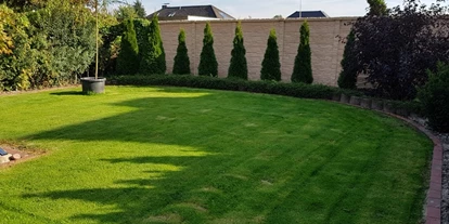 Monteurwohnung - Hund erlaubt - Schleswig-Holstein - großer Garten hinten - "Haus Steffi"