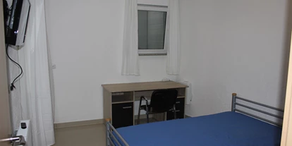 Monteurwohnung - Badezimmer: Gemeinschaftsbad - Wiesbaden - Zimmer 1 - Michis Monteurzimmer
