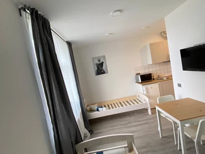 Monteurwohnung - TV - Deutschland - Monteurzimmer / Monteursunterkuft Bitterfeld