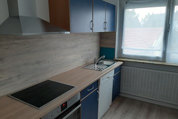 Monteurzimmer: Küche im Obergeschoß - Lana's Haus
