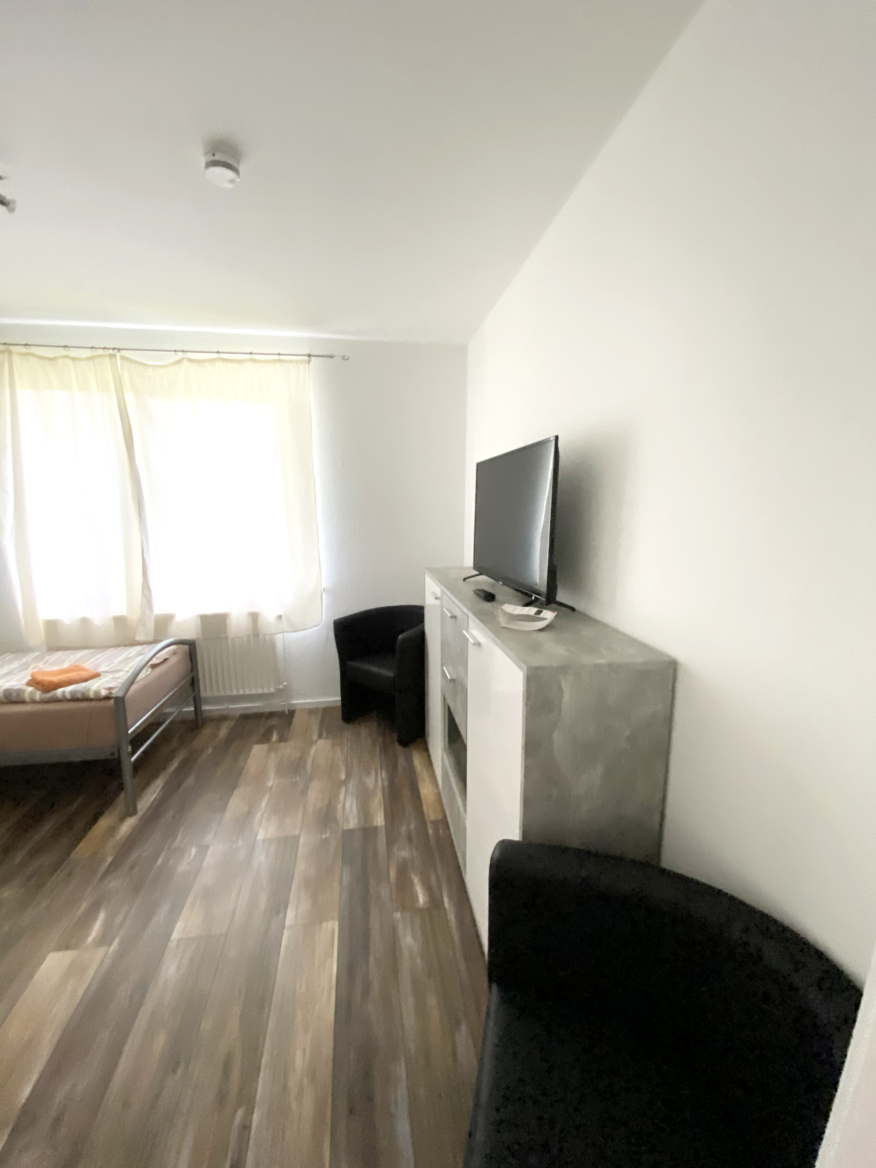Monteurzimmer: Ansicht Zimmer 2 - Ideal für Monteure und beruflich Reisende