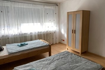 Monteurzimmer: Appartements für Handwerker in Kelkheim - Monteurzimmer Clinton