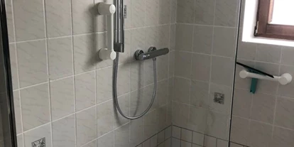 Monteurwohnung - Hund erlaubt - Schleswig-Holstein - Dusche - Wiebke Grzembke