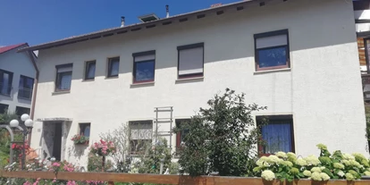 Monteurwohnung - Altusried - GästeZimmer im DG - Parkplatz + Wlan ohne Küche