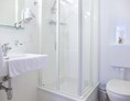 Monteurzimmer: Badezimmer in Apartment -  Apartments für 1 oder 2 Personen