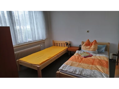 Monteurzimmer: Twin als EZ bezogen - FeWo/MonteurWohnung Waldsiedlung/Rhein-Main-Gebiet
