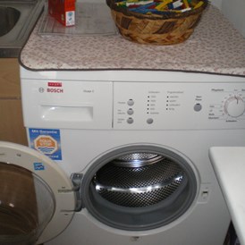 Monteurzimmer: Keller, Waschmaschine zur gemeinsamen Nutzung - Ferienwohnung Pulst