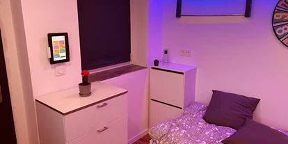 Monteurwohnung - PLZ 35781 (Deutschland) - Kommode mit 4 Schubladen und Schuhschrank  - Sweet Lounge