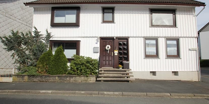 Monteurwohnung - Langelsheim - Vorderfront des Hauses - Ferienwohnung Lisa