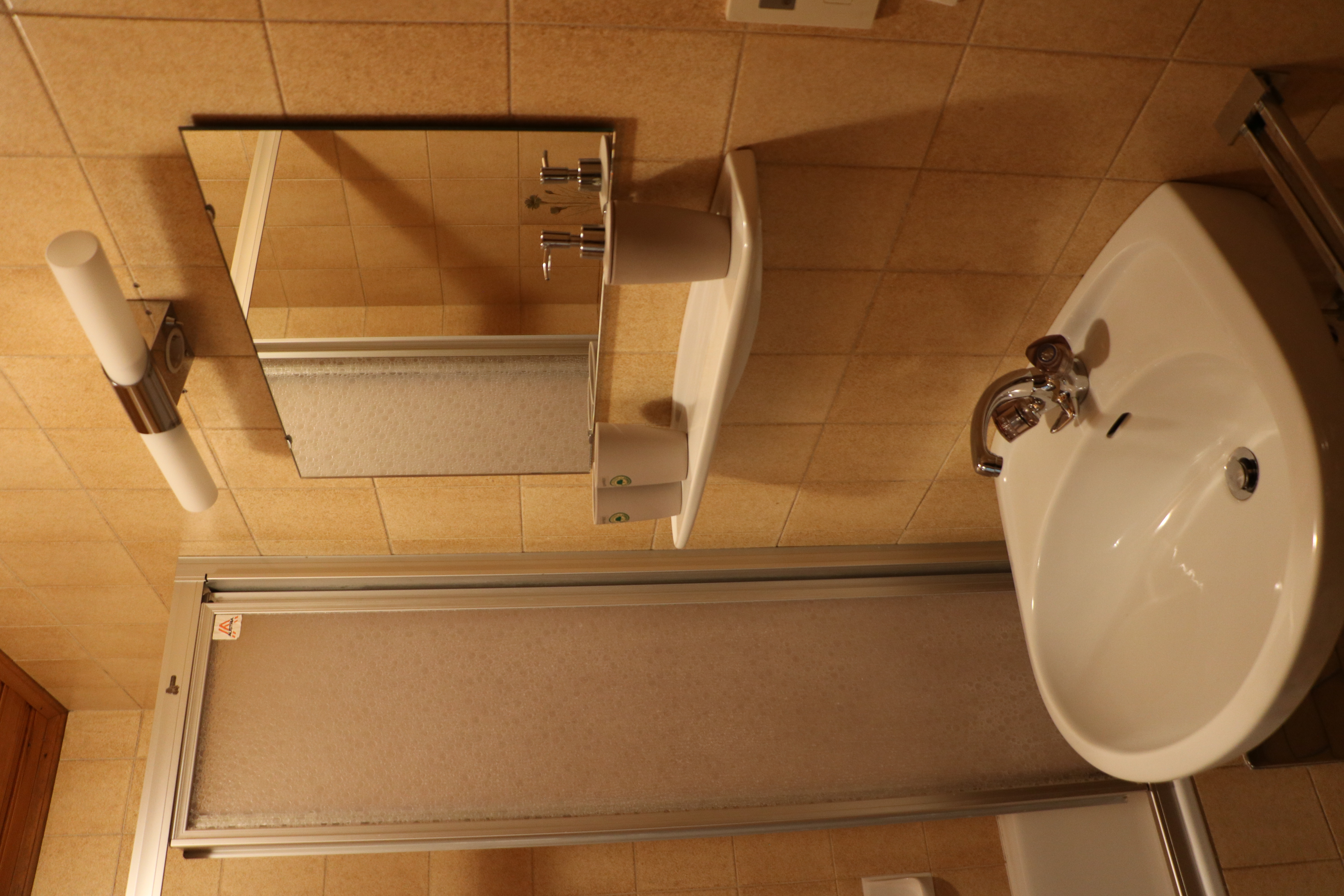 Monteurwohnung - Küche: eigene Küche - Sbg. Salzkammergut - Gasthof Gruber Zimmer 1