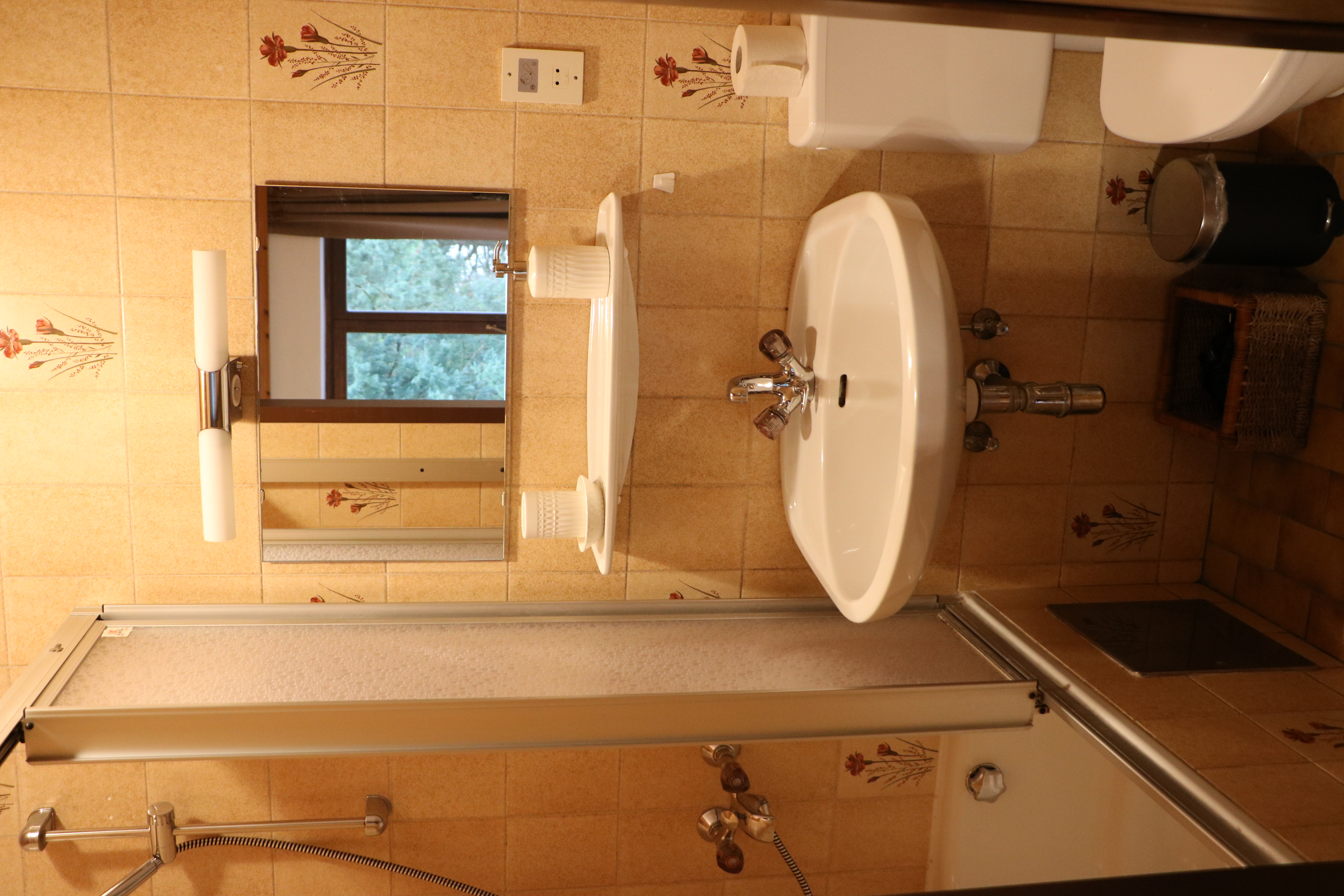 Monteurwohnung - Küche: eigene Küche - Sbg. Salzkammergut - Gasthof Gruber Zimmer 2