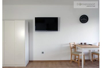Monteurzimmer: Wohn- und Essbereich - Schicke Monteurswohnungen in ruhiger Lage