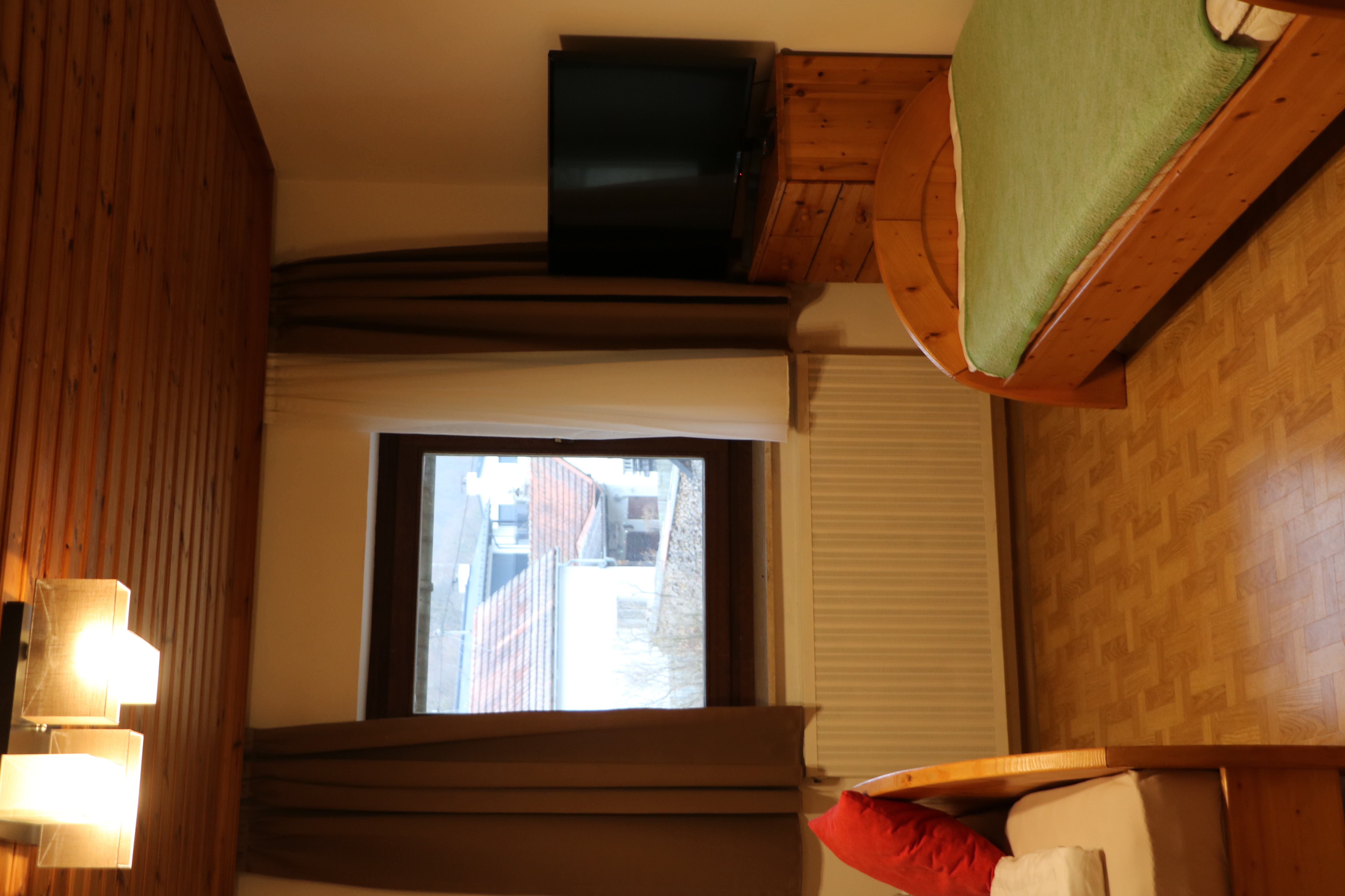 Monteurwohnung - Küche: eigene Küche - Sbg. Salzkammergut - Gasthof Gruber Zimmer 6