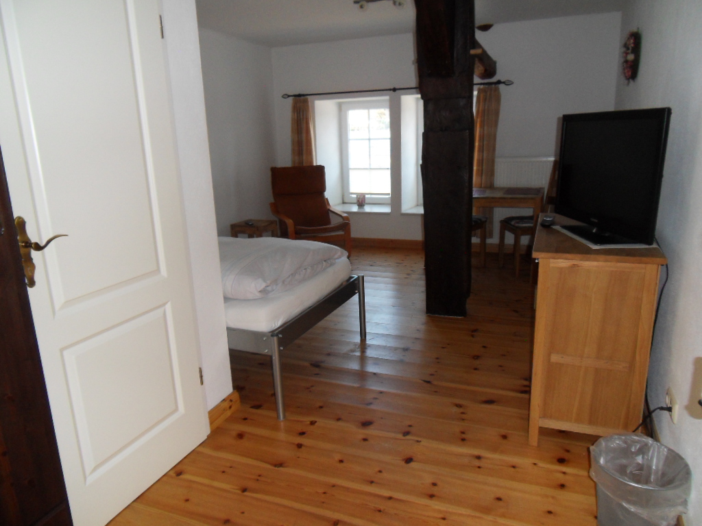 Monteurzimmer: Einzelzimmer mit Bad - Monteurzimmer u. Wohnungen Nähe Lüneburg