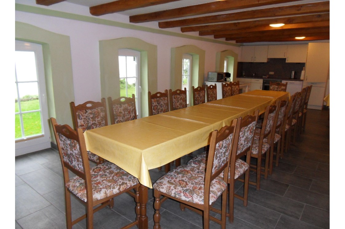 Monteurzimmer: Gemeinschaftsraum mit kompletter Küche - Monteurzimmer u. Wohnungen Nähe Lüneburg