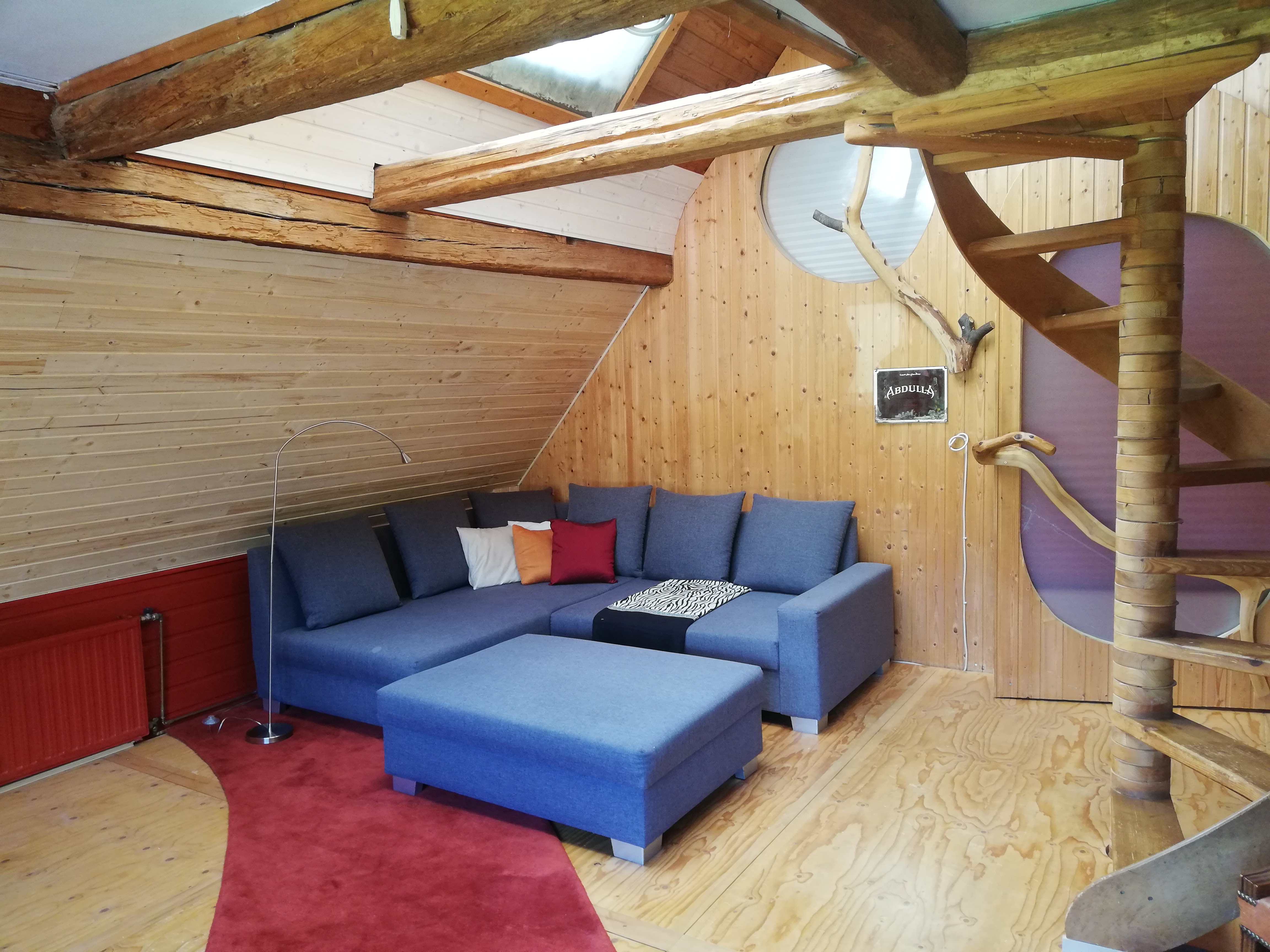 Monteurzimmer: Couch in der Maisonette  - Monteurzimmer - Studentenzimmer - Ferienwohnung im altes Schäferhaus