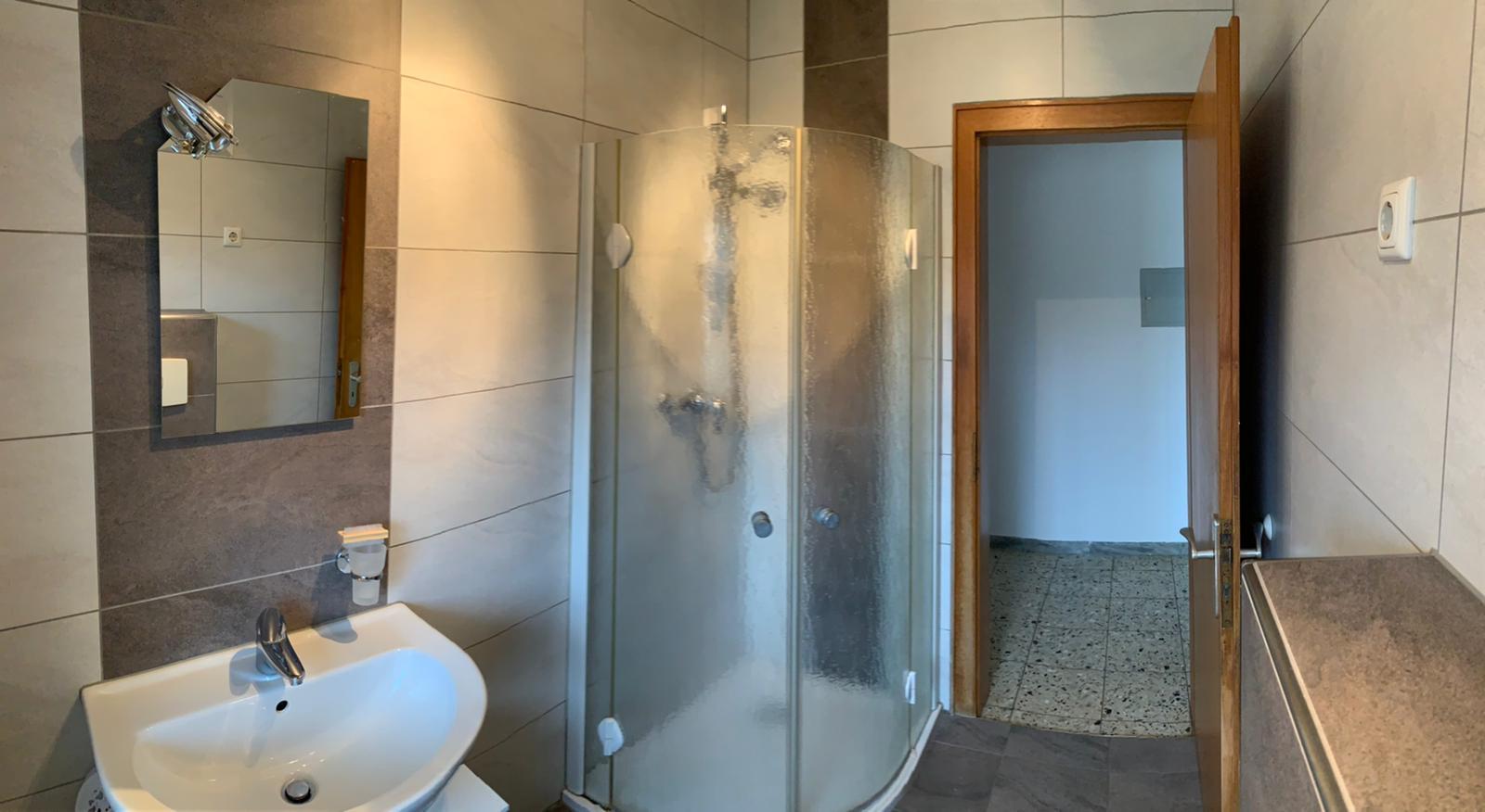 Monteurwohnung - PLZ 58769 (Deutschland) - Badezimmer  - Monteurzimmer in 58802 Balve