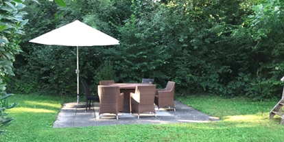 Monteurwohnung - Zimmertyp: Mehrbettzimmer - Bern - Aussenbreich zum verweilen im Sommer - Bern /Zollikofen charmante Wohnung