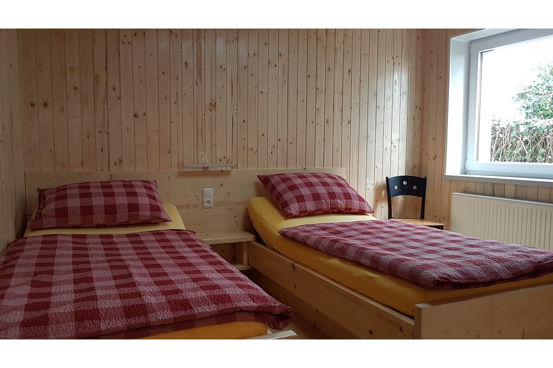 Monteurzimmer: Schlafzimmer, Ferienwohnung - Ferienwohnung und Monteurzimmer Schuricht