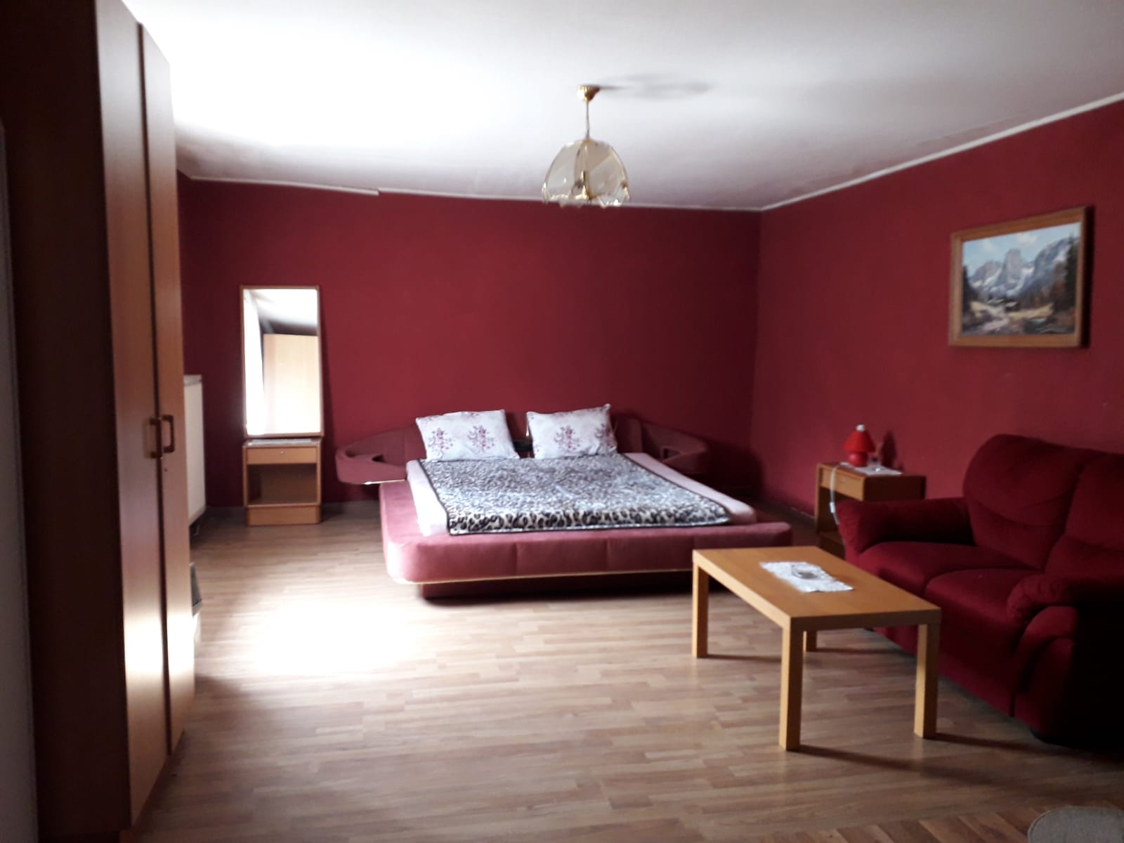 Monteurzimmer: Günstige & Gemütliche Zimmer