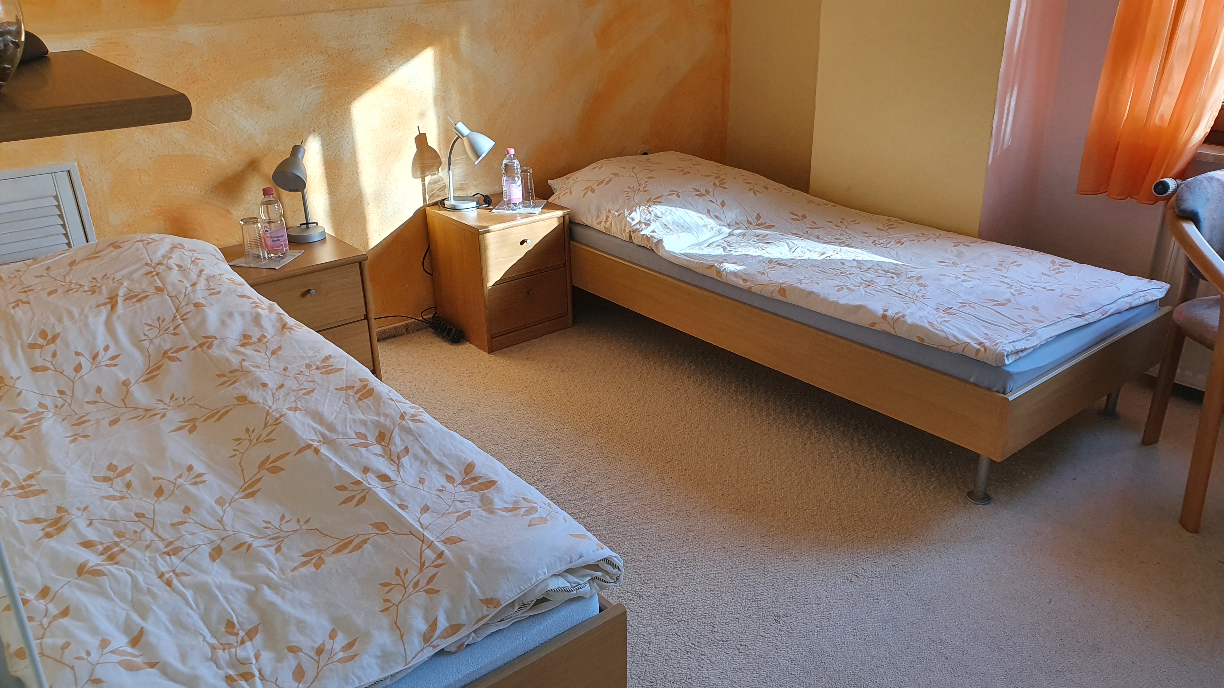 Monteurzimmer: Doppelzimmer Zimmer 4 - Pension Küstenkind 