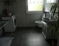 Monteurzimmer: Badezimmer - Ferienwohnung SEElenfrieden