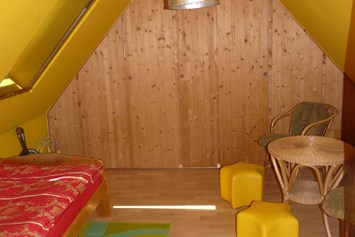 Monteurzimmer: 1 Schlafzimmer mit Einzelbett - Ferienwohnung SEElenfrieden