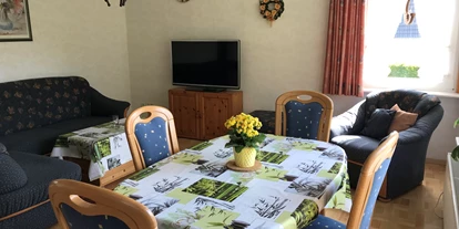 Monteurwohnung - Kaffeemaschine - Schleswig-Holstein - Wohnzimmer - "Villa Düne" für Handwerker und Reisende