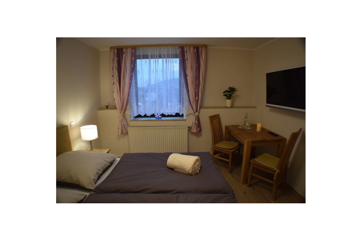 Monteurzimmer: Hotel Bürgergesellschaft