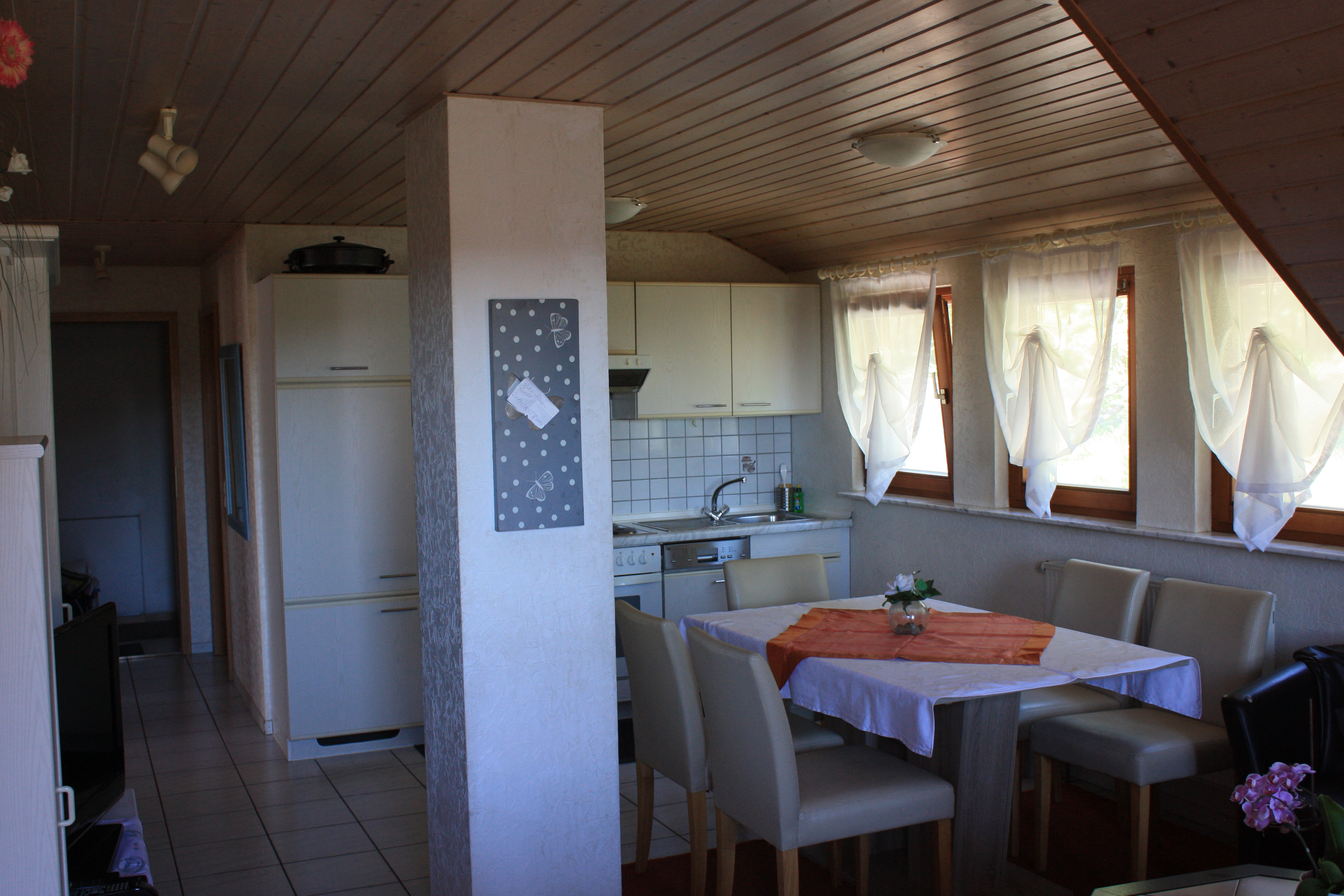 Monteurwohnung - Zimmertyp: Doppelzimmer - Baiersbronn - Wohn-/Essbereich FeWo KUCKUCKSNEST - FERIENHAUS RUOFF - Ursula Ruoff