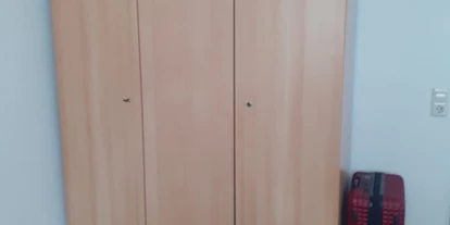 Monteurwohnung - Küche: Gemeinschaftsküche - Deutschland - Kleiderschrank - Genießen und wohlfühlen