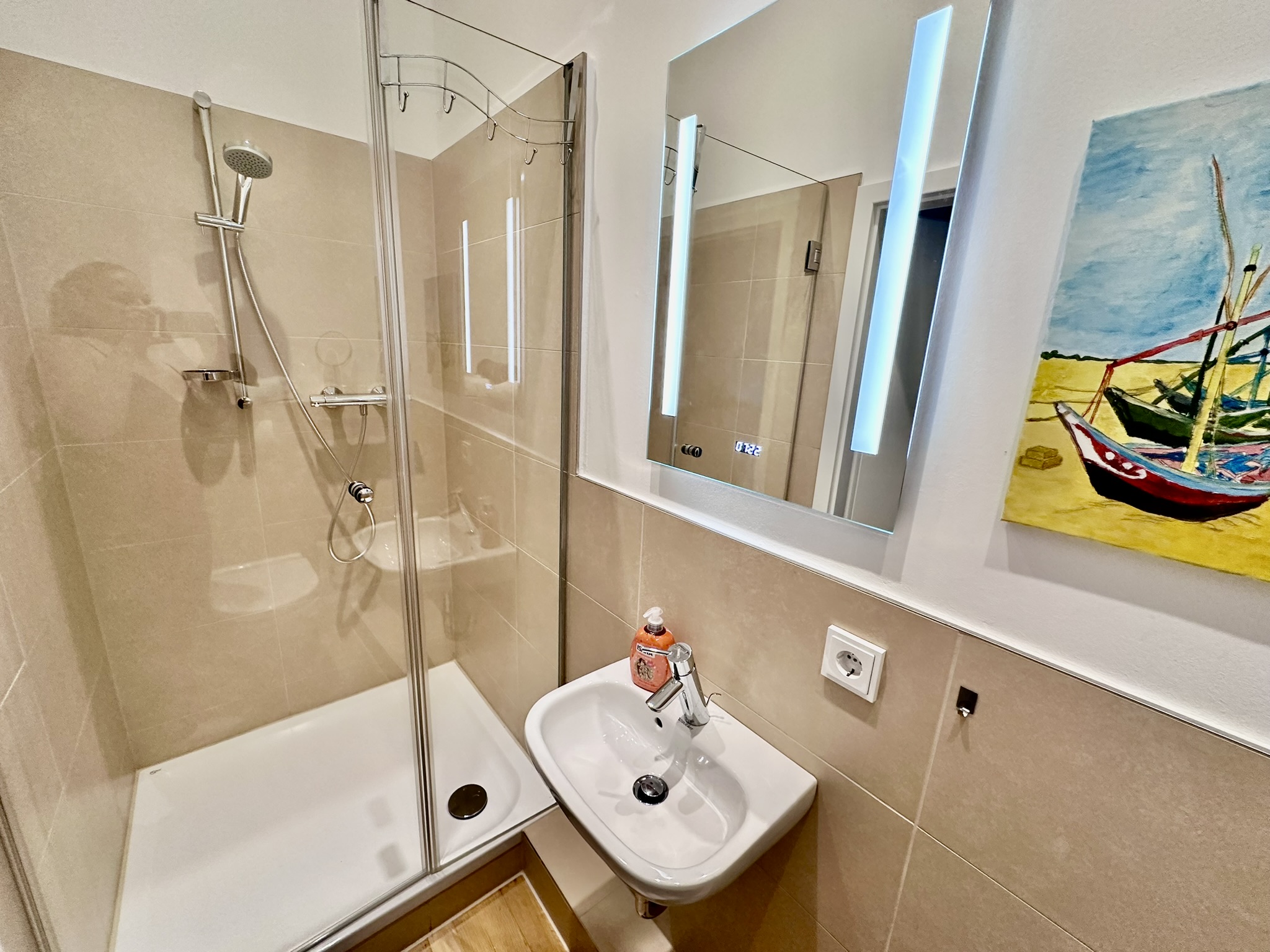 Monteurwohnung - Zimmertyp: Mehrbettzimmer - Rostock (Kreisfreie Stadt Rostock) - Dusche - NAUTICA Apartment