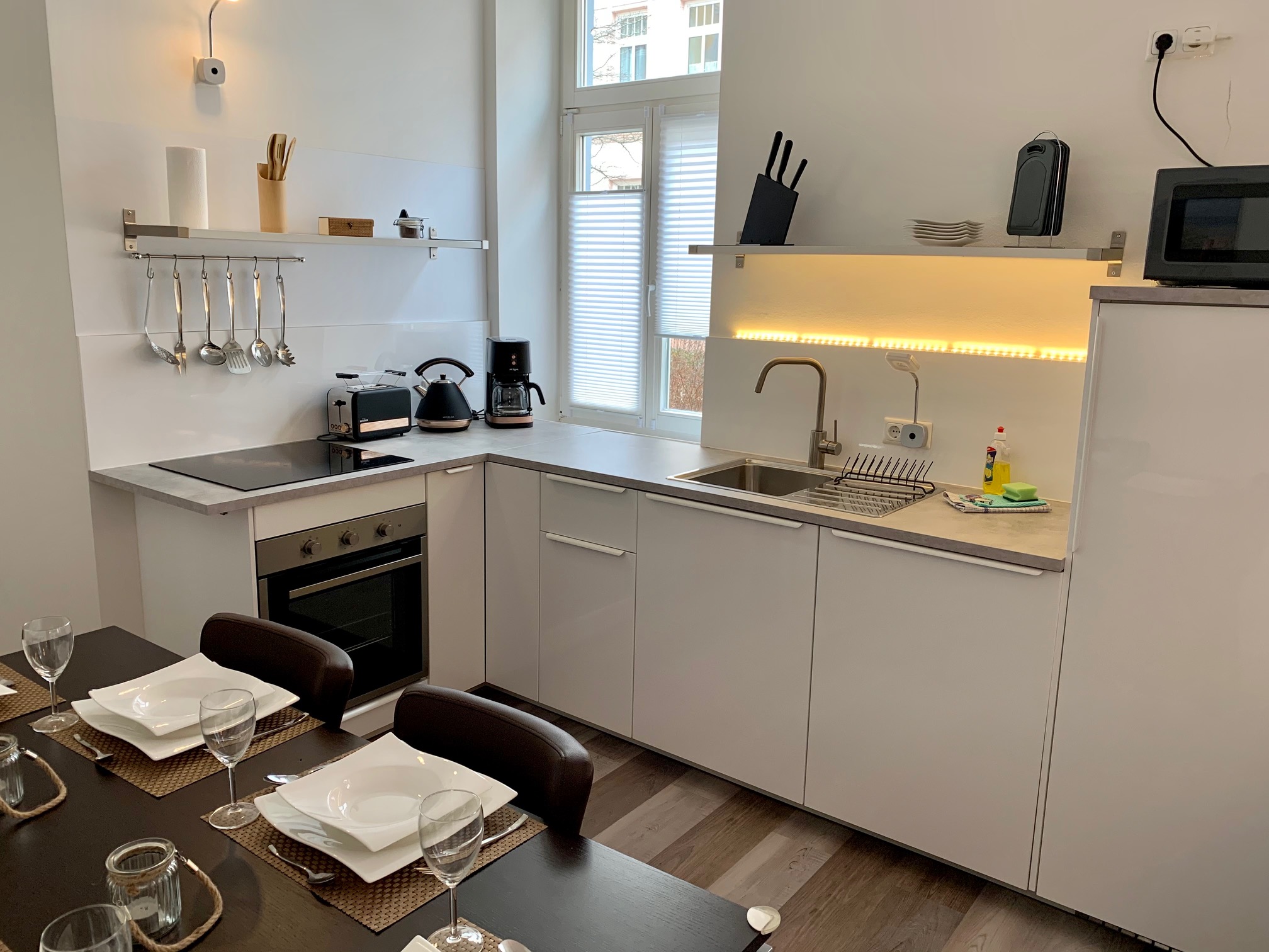 Monteurwohnung - Rostock (Kreisfreie Stadt Rostock) - Küche - NAUTICA Apartment Rostock Innenstadt Balkon bis 6 Personen EG