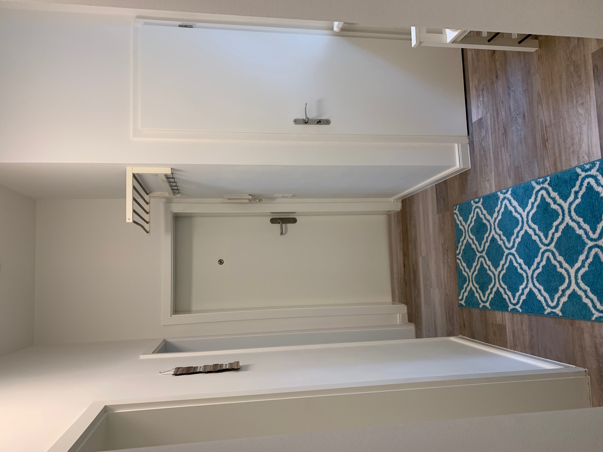 Monteurzimmer: Flur - NAUTICA Apartment Rostock Innenstadt Balkon bis 6 Personen EG