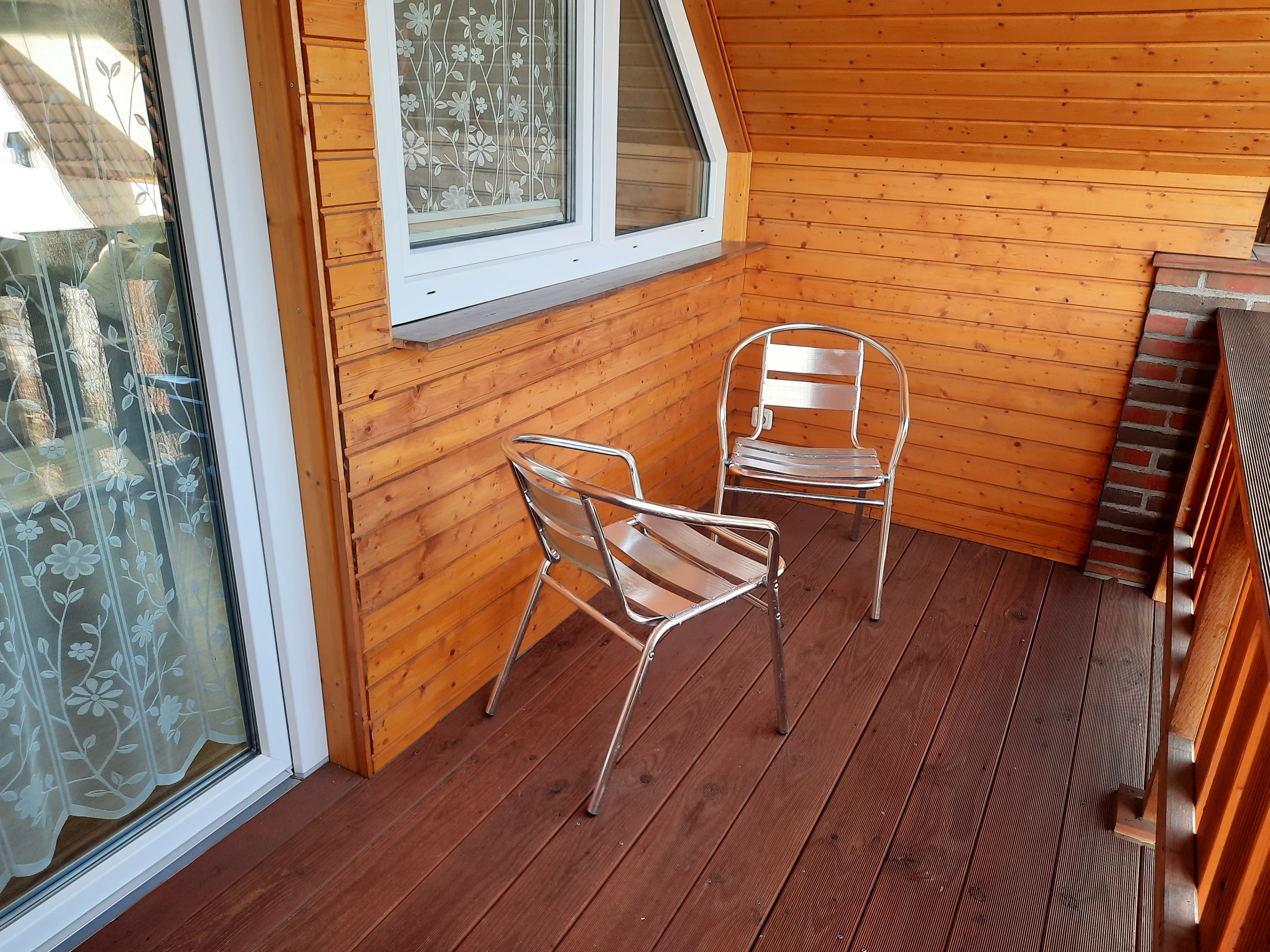 Monteurzimmer: Loggia - Ferienwohnung Persuhn